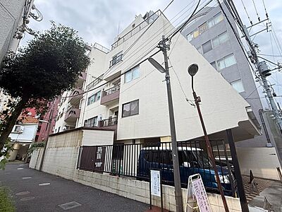 外観：飽きのこないシンプルモダンな外観です。