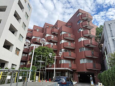 忙しく過ぎゆく日常を置き去るほど、ゆったりした時間が流れる住環境。