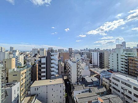 眺望や窓からの景色が良いと、家で過ごす時間も快適です。