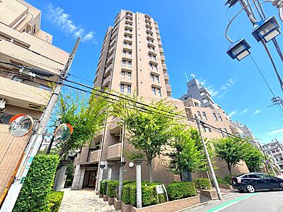 外観：飽きのこないシンプルモダンな外観です。
