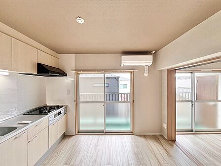 落ち着いた雰囲気に包まれて、伸びやかな空間。