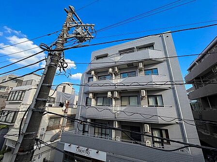 陽当たり・通風・開放感に恵まれた環境です。