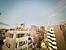 バルコニー：眺望や窓からの景色が良いと、家で過ごす時間も快適です。