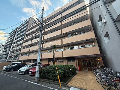 外観:飽きのこないシンプルモダンな外観です。 外観:飽きのこないシンプルモダンな外観です。