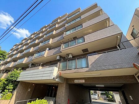 忙しく過ぎゆく日常を置き去るほど、ゆったりした時間が流れる住環境。※CG加工により晴天にしています。