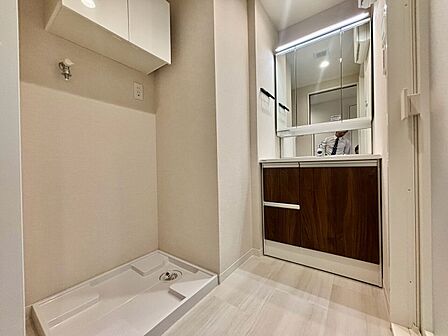 十分な広さの脱衣所。
