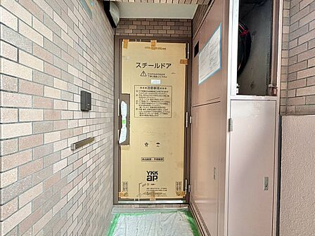 清潔感のある落ち着いた雰囲気の玄関です。
