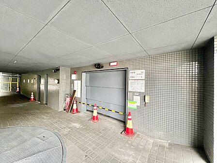 駐車スペースが嬉しいですね。※空き状況は都度ご確認下さい。