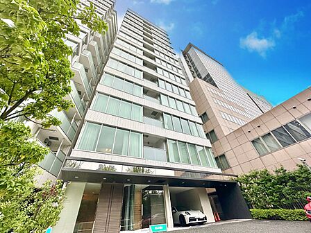 忙しく過ぎゆく日常を置き去るほど、ゆったりした時間が流れる住環境。