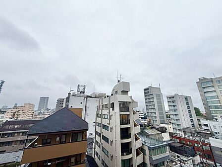 眺望や窓からの景色が良いと、家で過ごす時間も快適です。