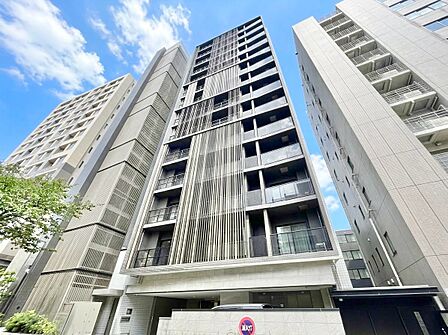飽きのこないシンプルモダンな外観です。