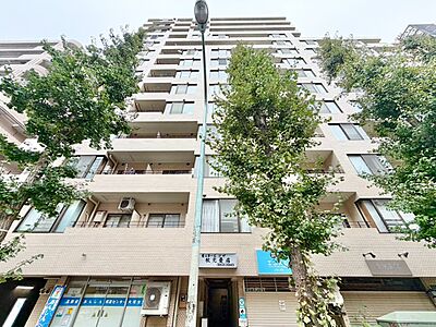 外観：飽きのこないシンプルモダンな外観です。