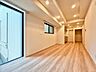 室内：充実した生活は伸びやかな居室空間から始まります。