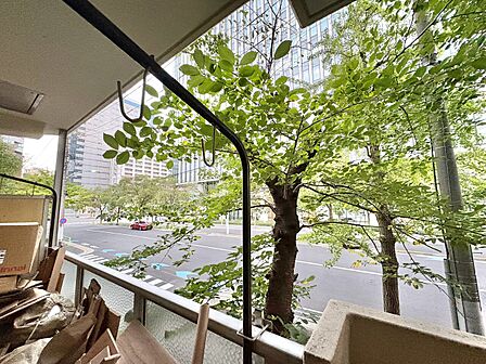 眺望や窓からの景色が良いと、家で過ごす時間も快適です。