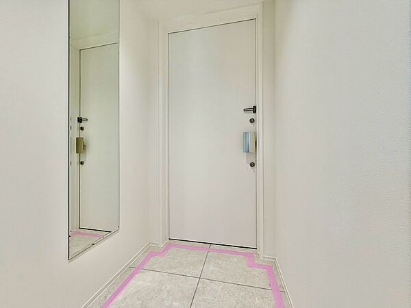 玄関を拡大表示