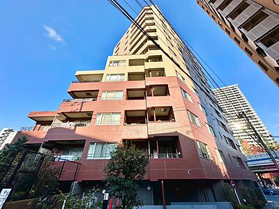 外観:飽きのこないシンプルモダンな外観です。 外観:飽きのこないシンプルモダンな外観です。