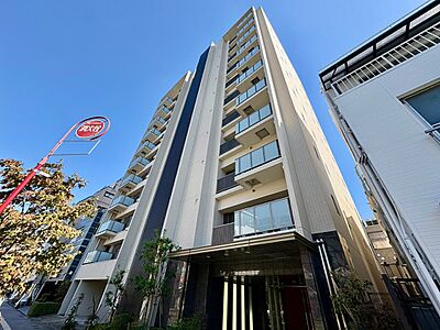 外観：飽きのこないシンプルモダンな外観です。