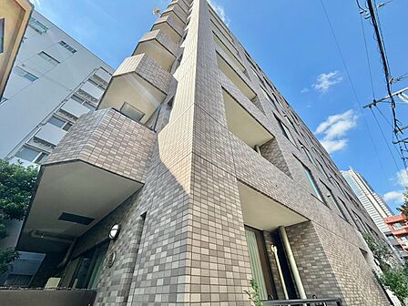 飽きのこないシンプルモダンな外観です。