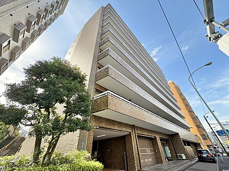 飽きのこないシンプルモダンな外観です。