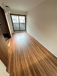 Laut Current 2階1LDKのリビング/ダイニング