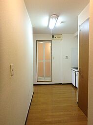 ベルカルフール 2階1Kのリビング/ダイニング