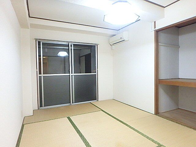 寝室