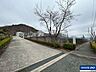 周辺：川西市立けやき坂小学校川西市立けやき坂小学校です♪♪緑豊かな中に佇む小学校ですね！ 470m