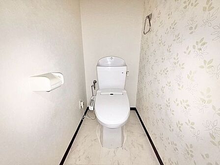 来客時に安心の、清潔感あるトイレです！