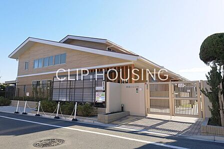 横浜婦人クラブ愛児園 徒歩8分。 620m