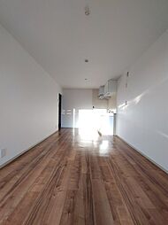 シャトー・ド・イワネ17号館 2階2LDKのリビング/ダイニング