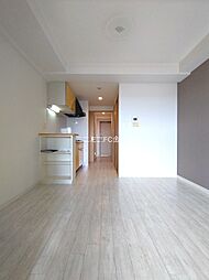 リアライズ深井駅前 7階1DKのリビング/ダイニング