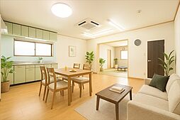 名古屋市緑区藤塚2丁目:リビング