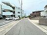 その他：引越し業者のトラックも問題なく停めて置くことが出来る道幅です。