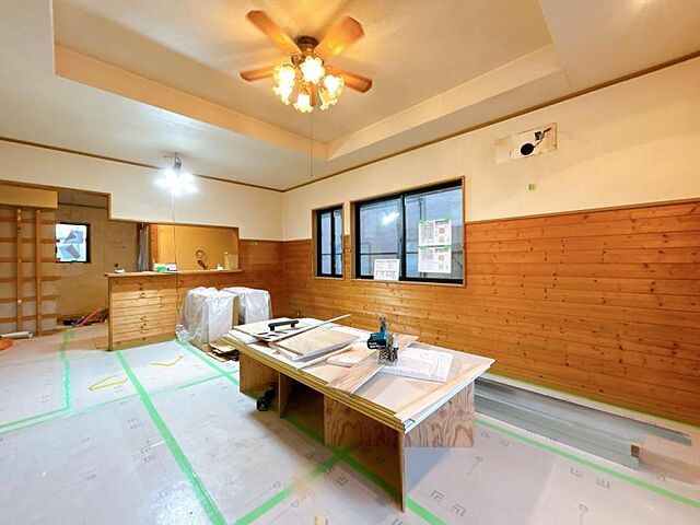 リビング/ダイニング 滑川市菰原80-6