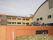 早月 南部小学校まで350ｍ、徒歩約5分です。 3700m