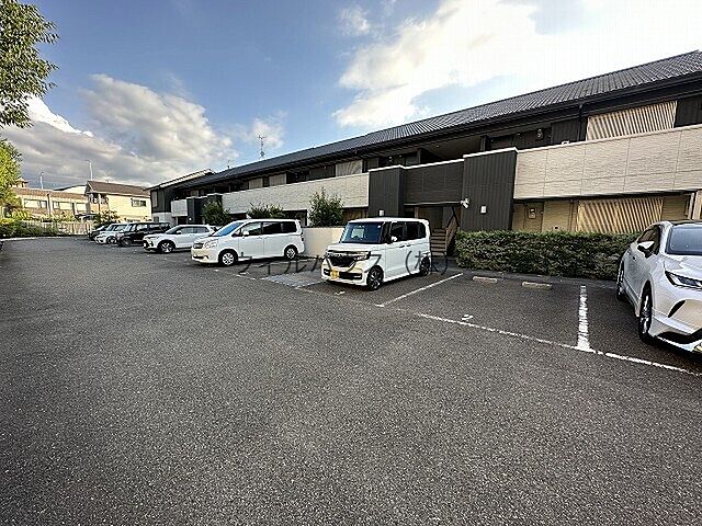 6 / 8