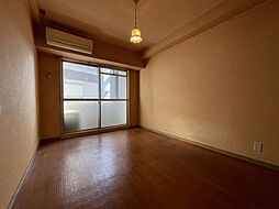 パイン・リバーI 2階1Kのリビング/ダイニング