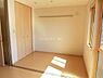室内：明るい洋室！