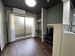 ジーイーオンズ 2階1LDKのリビング/ダイニング