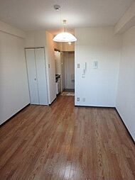 サニーコート新在家 4階1Kのリビング/ダイニング