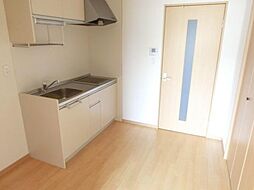 ディアコート村田 1階1DKのリビング/ダイニング