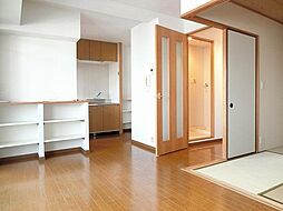 フレア・ブローリー 2階3LDKのリビング/ダイニング