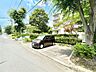 駐車場：【駐車場】ファミリーカーも悠々駐車できるスペースです。お車好きにはたまらないですね！