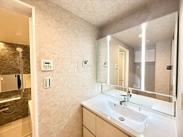 洗面 アクアウイング353　ベイコート棟 8階/-