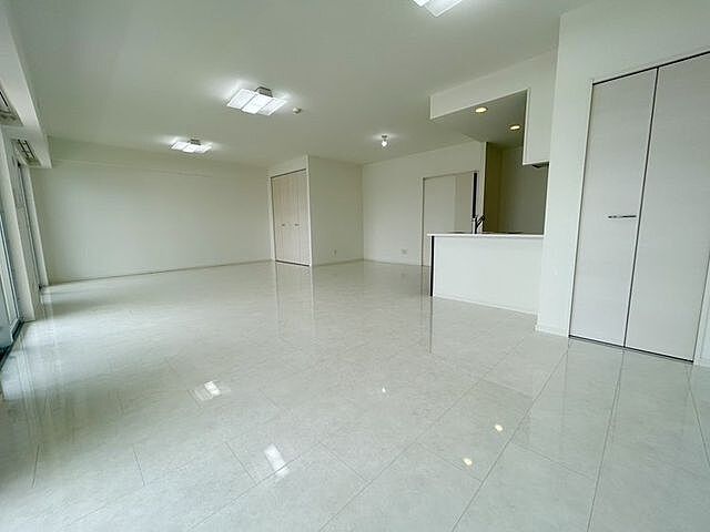 リビング/ダイニング シャールレーク首里城公園 2階/-