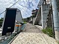 緑豊かな高台に...