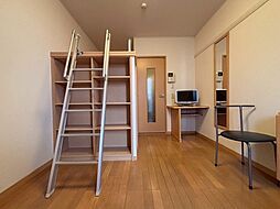 イーズプレイス 2階1Kのリビング/ダイニング