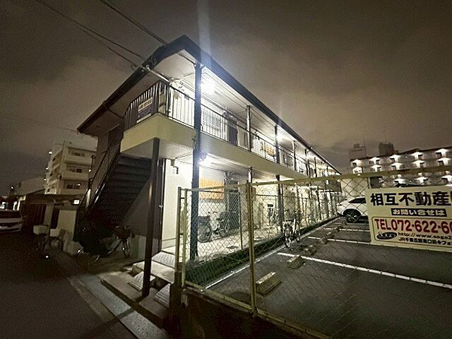 2 / 8