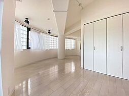 北大阪急行電鉄 桃山台駅 徒歩10分の賃貸マンション 5階ワンルームのリビング/ダイニング