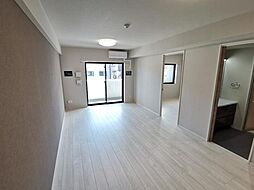 北大阪急行電鉄 桃山台駅 徒歩10分の賃貸マンション 2階2LDKのリビング/ダイニング